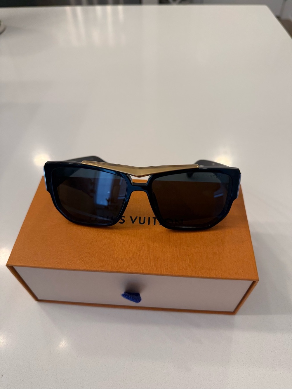 Louis Vuitton LV Flight Square Sunglasses Z2700U Black - Picture 4 of 8